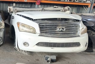 Infiniti QX56 (SUV) halfcut