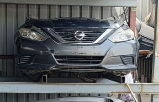 Nissan Altima (sedan) halfcut