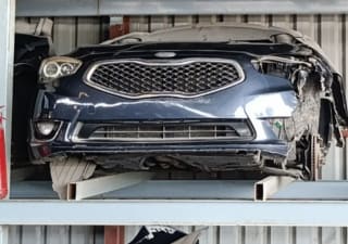 Kia Cadenza (sedan) halfcut