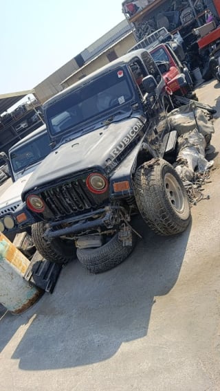 Jeep Wrangler (SUV) car for parts