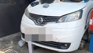 Nissan NV200 (van) halfcut