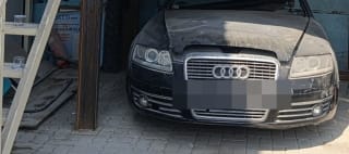 Audi A6 (sedan) halfcut