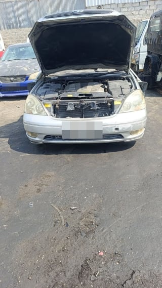 Toyota Celsior (sedan) car for parts
