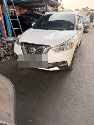 Nissan Kicks (SUV) car for parts