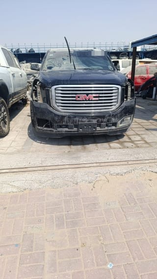 GMC Yukon (SUV) car for parts