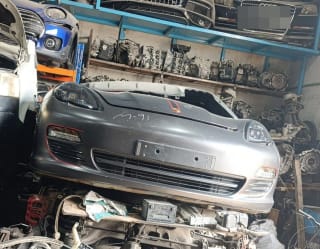 Porsche Panamera (liftback) halfcut