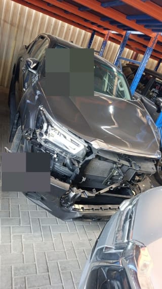 Toyota Hilux (pickup) car for parts