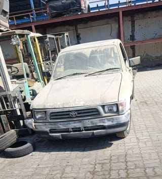 Toyota Hilux (pickup) car for parts