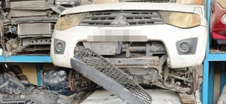 Mitsubishi L200 (pickup) halfcut