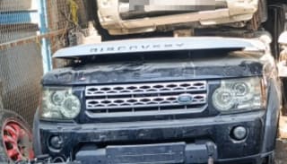 Land Rover Discovery (SUV) halfcut
