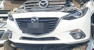 Mazda Mazda3 halfcut