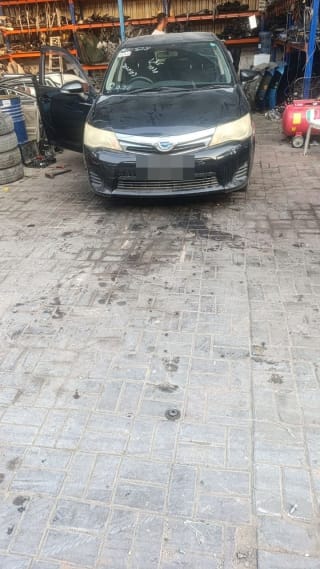 Toyota Corolla Fielder car for parts