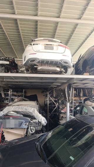 Mercedes-Benz A-Class (hatchback) halfcut