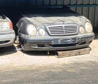 Mercedes-Benz CLK (coupe) halfcut