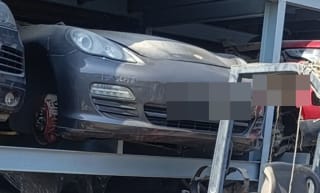 Porsche Panamera (hatchback) halfcut