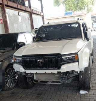 Toyota Land Cruiser Prado car for parts