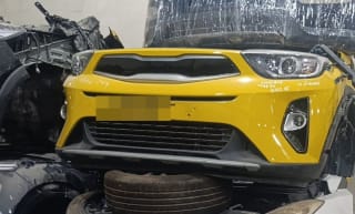 Kia Stonic (crossover) halfcut