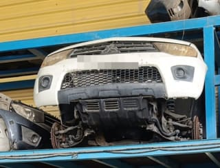 Mitsubishi Pajero Sport halfcut