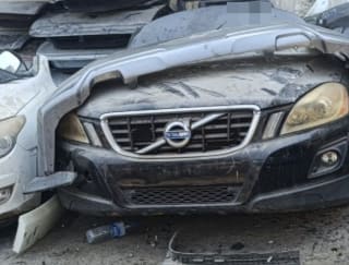 Volvo XC60 (SUV) halfcut