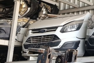 Ford Transit Custom (van) halfcut