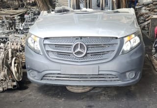 Mercedes-Benz Vito (van) halfcut