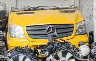 Mercedes-Benz Sprinter (van) halfcut