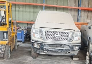 Nissan Titan (pickup) car for parts