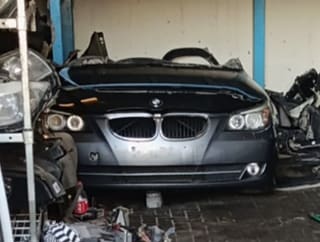 BMW 5-Series halfcut