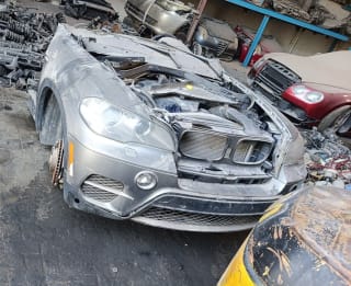 BMW X6 halfcut