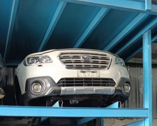 Subaru Outback (wagon) halfcut