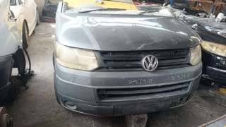 Volkswagen Transporter (van) halfcut