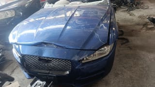 Jaguar XE (sedan) halfcut