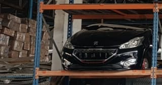 Peugeot 208 (hatchback) halfcut
