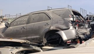 Toyota Fortuner (SUV) car for parts