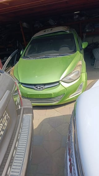 Hyundai Elantra (sedan) car for parts