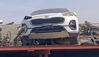 Kia Sportage (SUV) car for parts