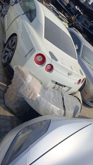 Nissan GT-R (coupe) car for parts