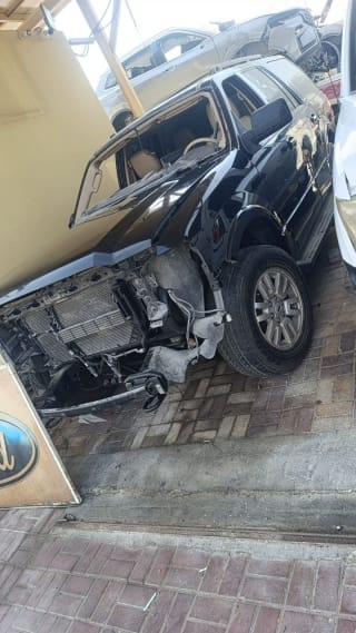 Ford Expedition (SUV) halfcut