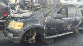 Ford Explorer (SUV) car for parts