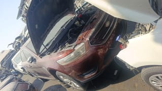 Ford Taurus (sedan) car for parts