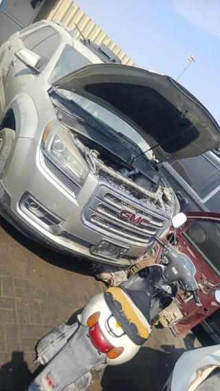 GMC Acadia (SUV) car for parts