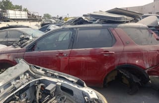 Land Rover Discovery Sport (SUV) car for parts