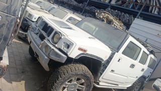 Hummer H2 (SUV) car for parts