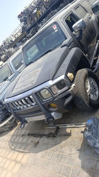 Hummer H3 (SUV) car for parts