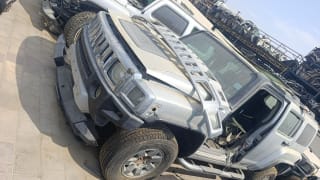 Hummer H2 (SUV) car for parts