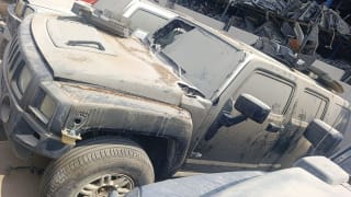 Hummer H3 (SUV) car for parts