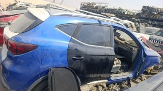 MG ZS halfcut