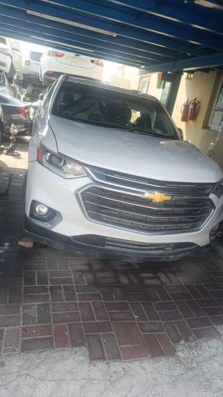 Chevrolet Traverse (SUV) car for parts