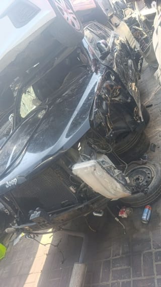 Jeep Compass car for parts