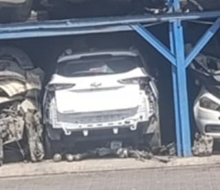 Hyundai Tucson halfcut